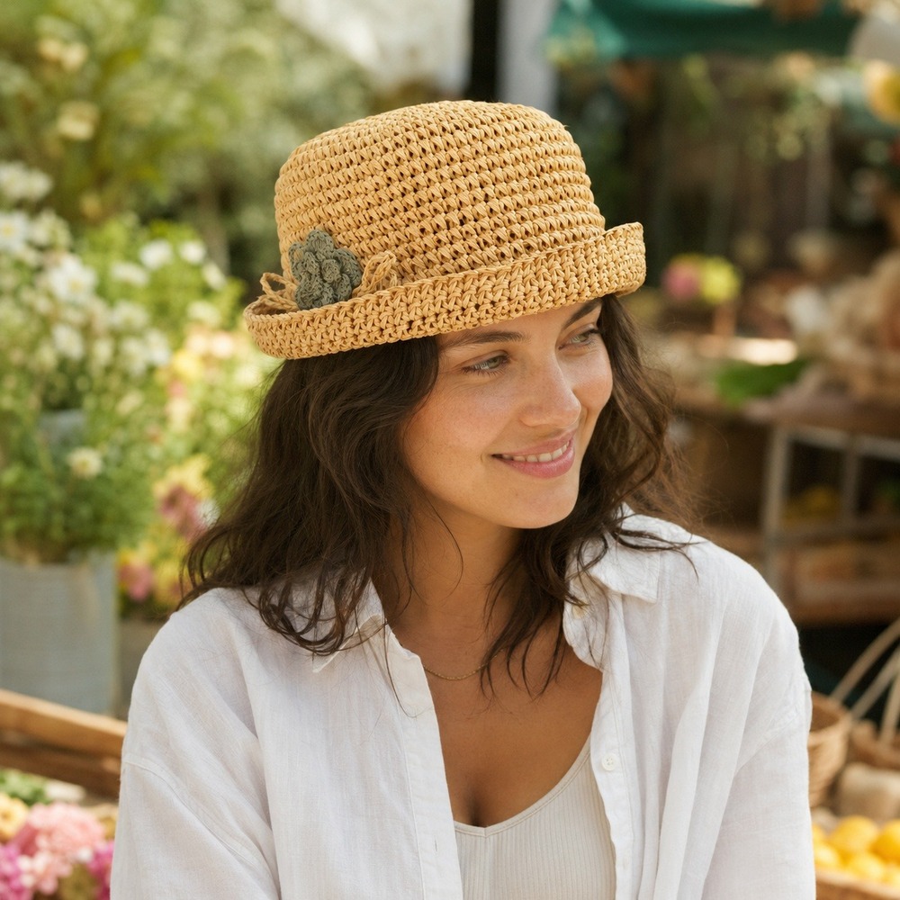 Cherokee Vintage 100% Straw Cloche Sun Hat Tan with Green Crochet Flower Detail